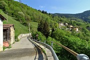 10 Mi avvio a piedi per la vicina frazione Cantello